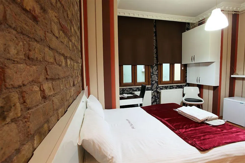Fullhouse Residence Istanbul Aparthotel